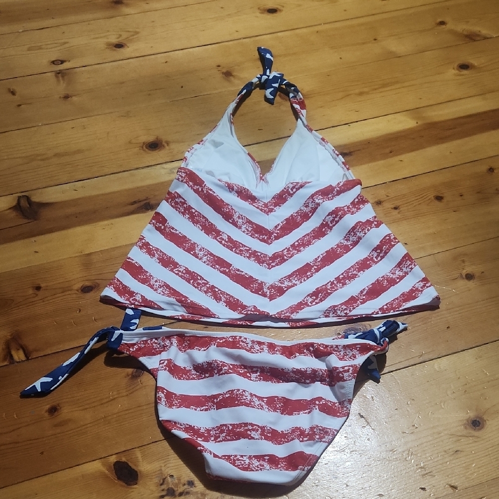 VENUS Red and White Chevron One Piece Swimsuit - Picture 3 of 5